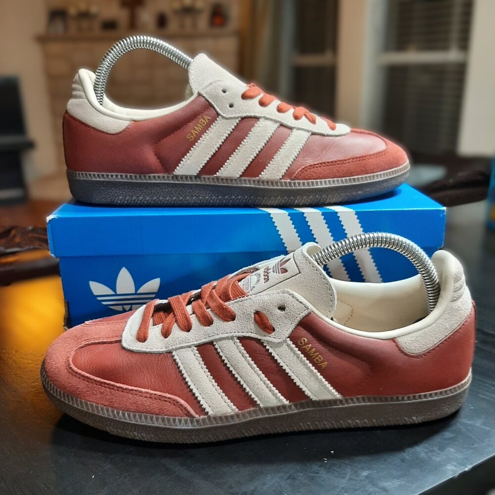 Adidas Samba Men's Size 8 Women's Size 9 Ruby Burgundy Maroon Cream White Shoes